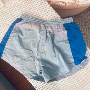 💙✨ LULULEMON EVERGREEN HIGH-RISE RUNNING SHORTS (SIZE 8) ✨💜